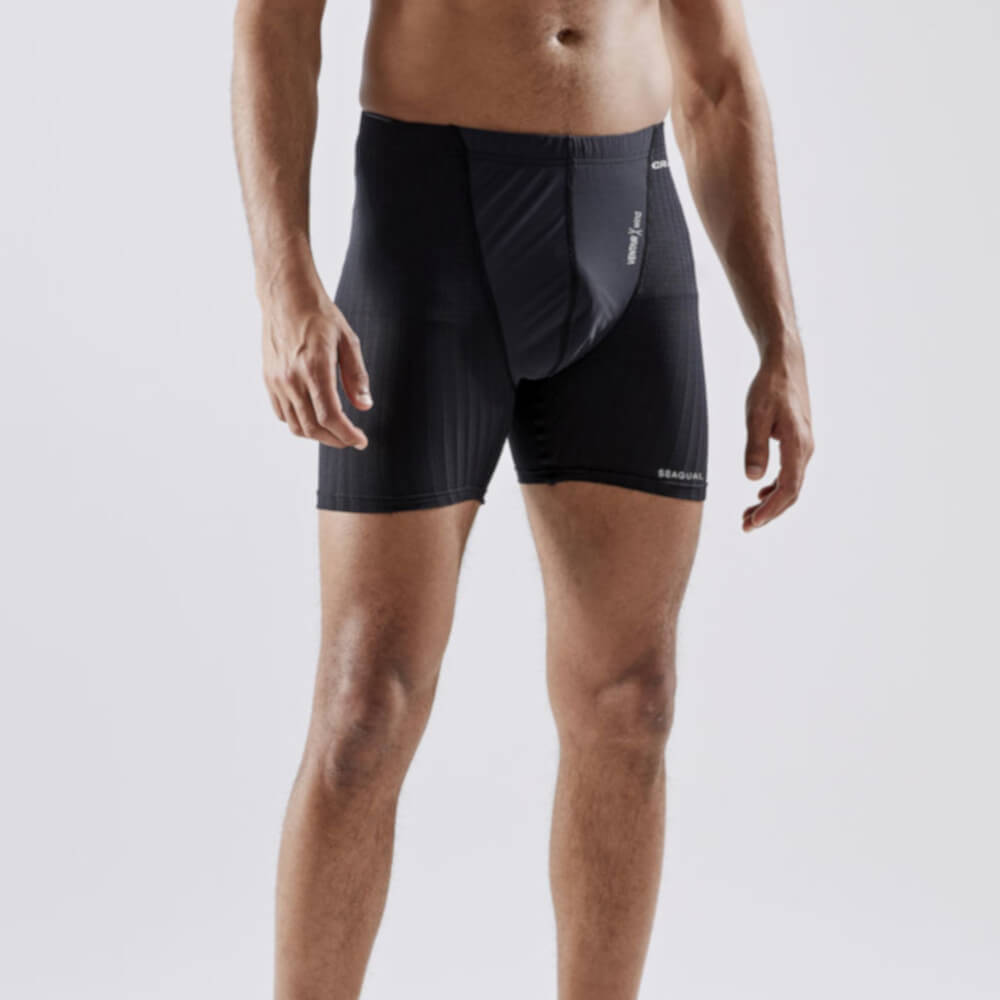 Active Extreme X Wind Boxers Men's  Vīriešu siltās sporta apakšbikses. Uz auguma no tāluma